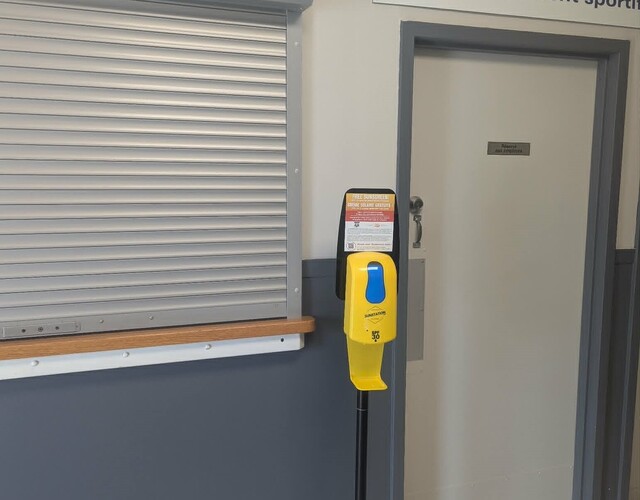 Distributeur de crème solaire